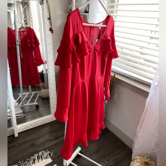 Red Mini Ruffled Dress Size 0 New - Picture 2 of 7